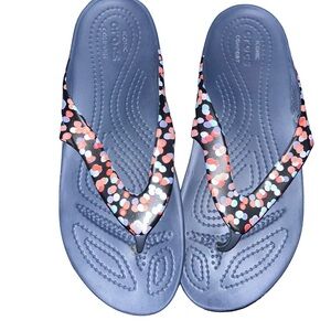 Crocs Kadee II Sandals Women’s graphic Flip Flops Slip On size 6 navy